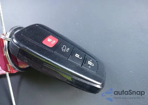 2024 Toyota Rav4 Hybrid Xse from USA, damaged, VIN 4T3E6RFV5RU154028